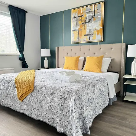 Downtown City View Renovated 3 Beds Free Parking Lm407